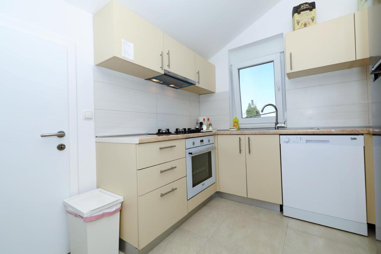 Anastazia Apartment *